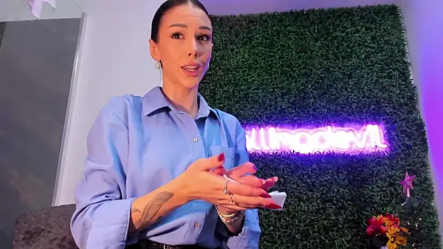 realhotfallingdevil webcam