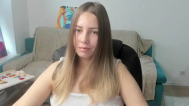 Mia_shy1 webcam