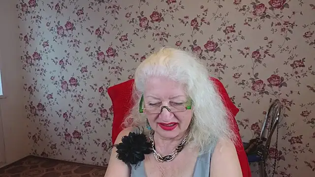 Maya_Mayflower webcam