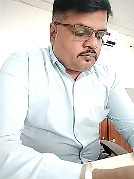 Desi_Lodo_Gujju_Boy webcam