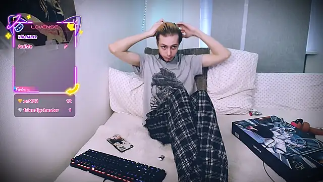 Littlepinkcat webcam