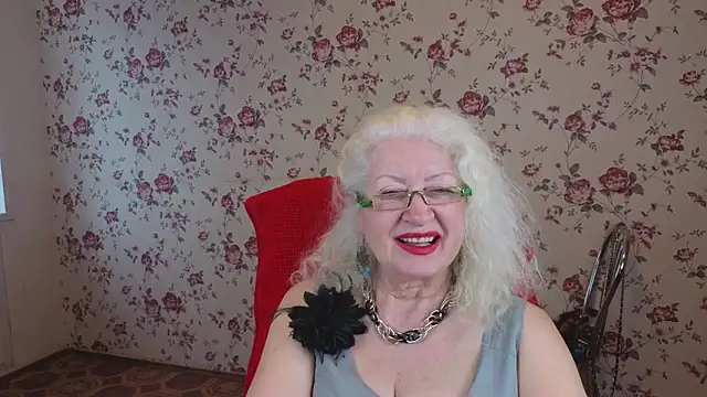 Maya_Mayflower webcam