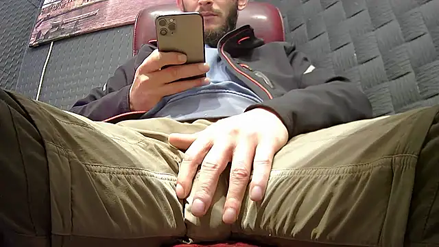 BigcockedTurk20cm webcam