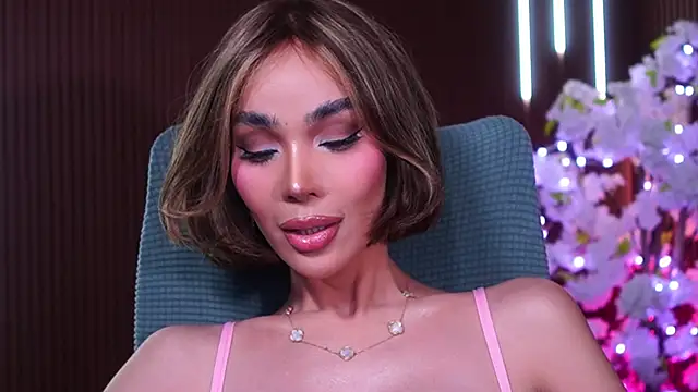 xxforyoureyesonlyxx webcam