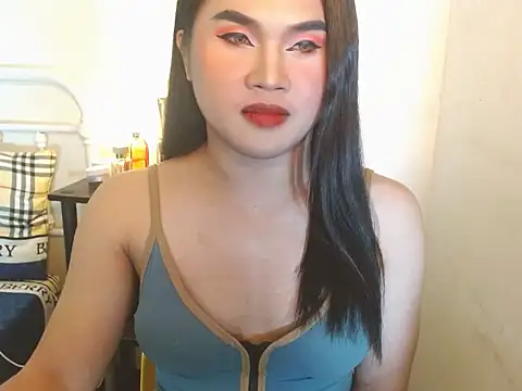 JustineBIGCUM webcam