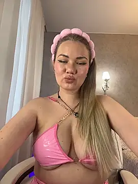 LianaCruz__ webcam stripchat model stream image