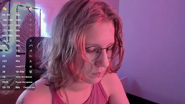 Hailey_Foxy webcam