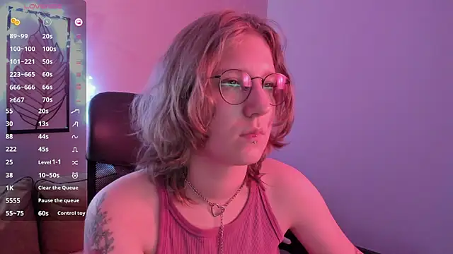 Hailey_Foxy webcam