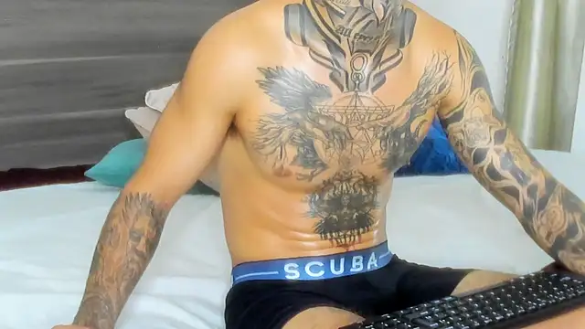 Andrew_sanders68 webcam