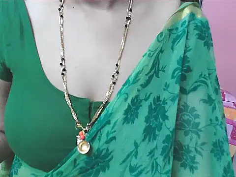 sunitha-3 - Sunitha-3's free webcam - UK Sex Cams