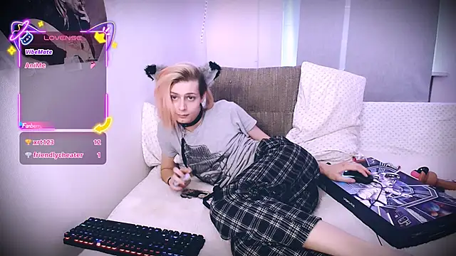 Littlepinkcat webcam