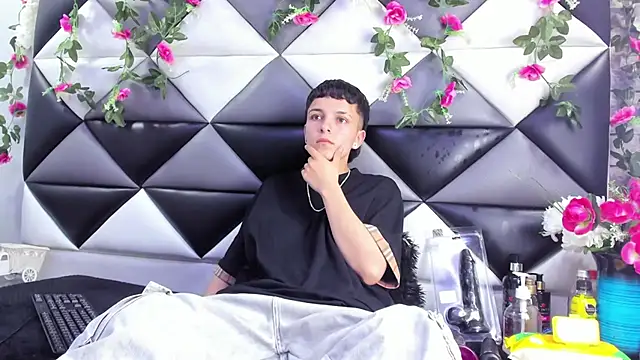 Megan_Thompson_ webcam