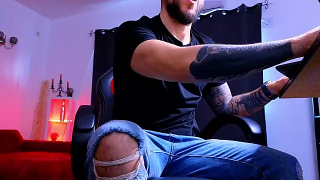 MightyAaron66 webcam