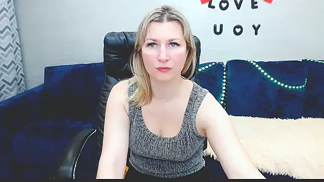 Incredible_Ariela webcam