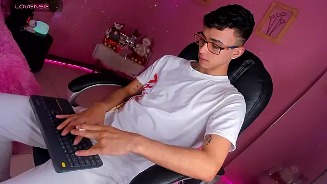 The_franka_boy webcam