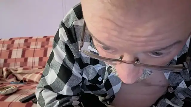 loverboyxxx69 webcam