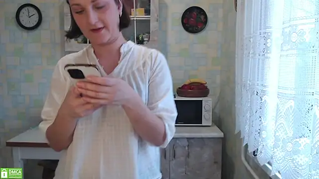 VerySweetKate111 webcam