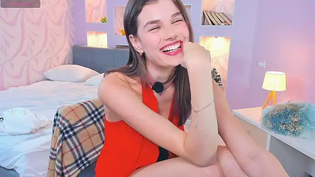 floradobb (F teen) - Tease u with my sexy underboobies<3