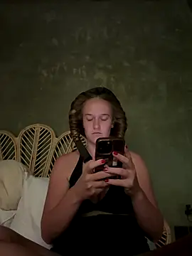 slimthickgoddess (F young) - Strip fully nude for 10 minutes