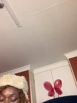 VeryGoodBadGirl1 webcam