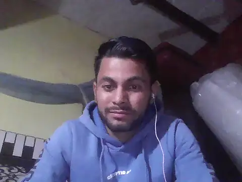 Stubborndesiboy webcam