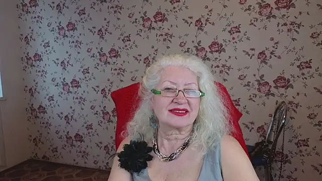 Maya_Mayflower webcam