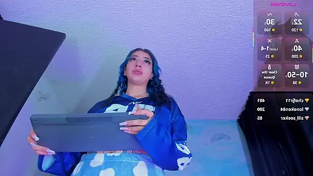 SaturnooStonee webcam