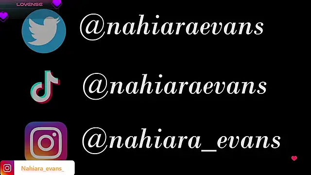 NahiaraEvans_ webcam