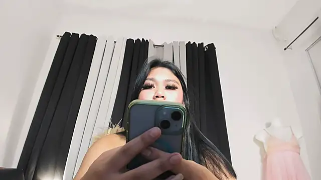 SpicyAlyssa69 webcam