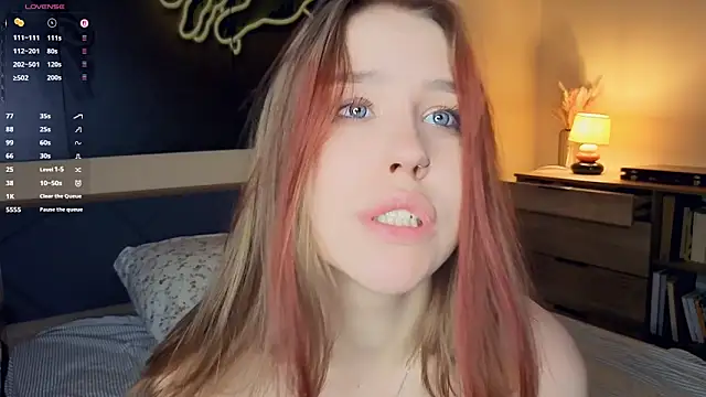 MaliaBourraine webcam