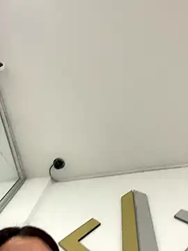 Aithana_Petite webcam