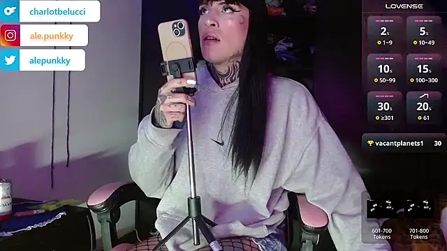 charlotbelucci_ webcam