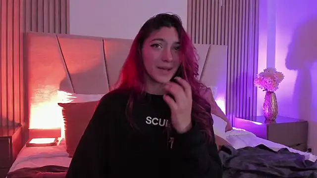 Victoria_Beaumont webcam