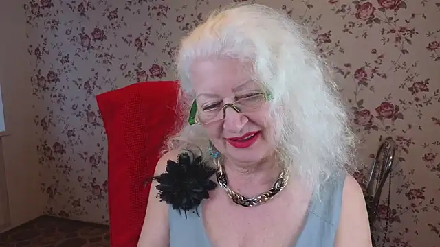 Maya_Mayflower webcam