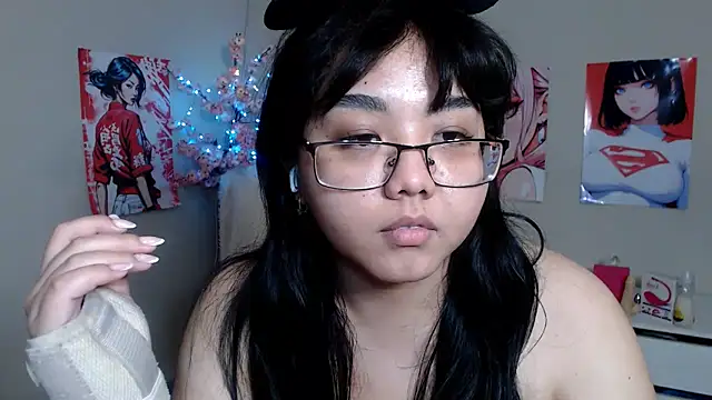 moertomlly - Moertomlly's free webcam