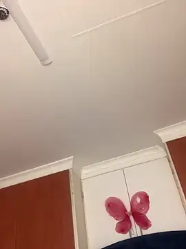 VeryGoodBadGirl1 webcam