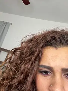 lightskinchick12 webcam stripchat model stream image