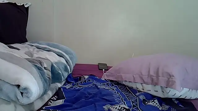 AddictiveAssCurves webcam