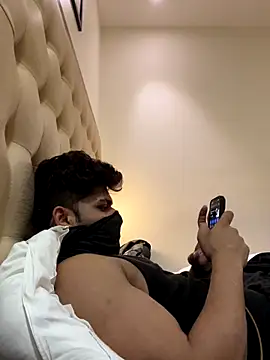 vihaaanfucks (M twink) - Ass oilling