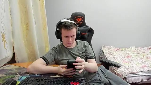 iliaskrislove webcam