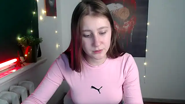 milka_kamila - Milka_kamila's free webcam - UK Sex Cams