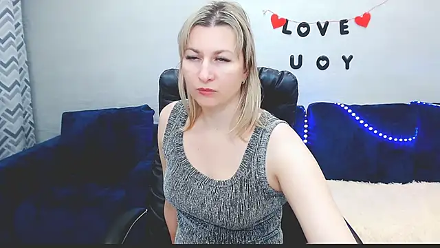 Incredible_Ariela webcam