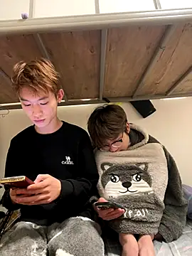 Delicious-boys-001 webcam