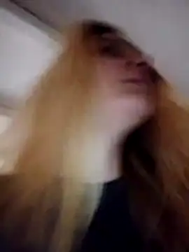 Themaskedgirl21 webcam