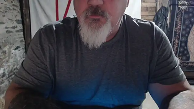 Newfiesausage1972 webcam