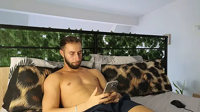 RyanStorm_ webcam