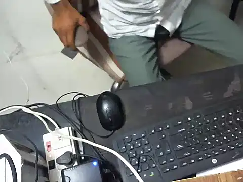 TwinklyBasket897 webcam