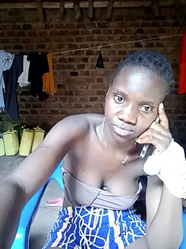 Black_juicy24 webcam