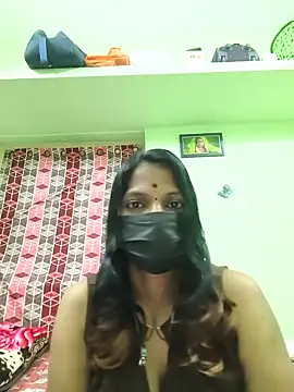 Tamil_Ishu webcam
