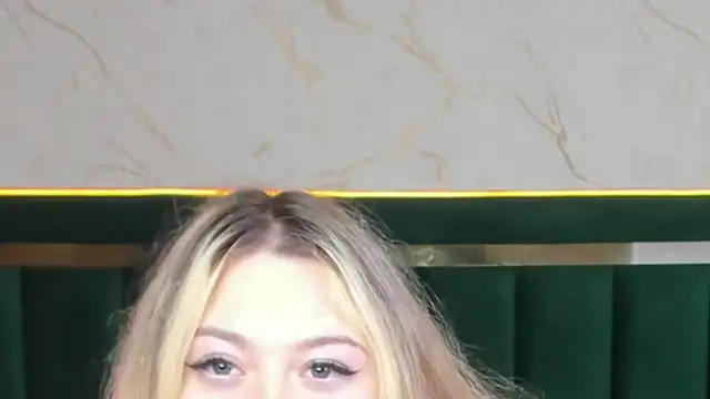 rosal1a - Rosal1a's free webcam